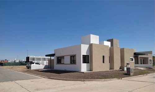 Imagen 2 de 10 de Duplex En Venta San Ignacio Village 2 Dormitorios