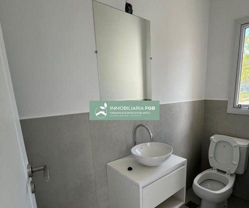 Casa Con Pileta En Venta En Barrio Puerto | El Cantón - Financiación - 3 Dormitorios - Pérgola Cubierta