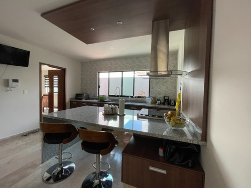 Magnifica Residencia En El Mejor Cluster De Puebla, Unica Por Sus Acabados Y Distribucion