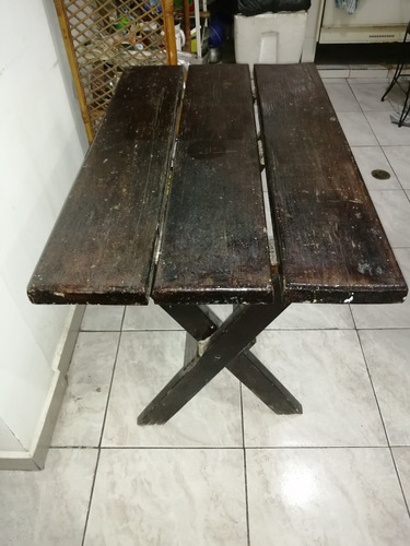 Mesa De Madera Cuadrada. 