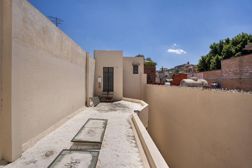 Casa Remodelada Con Espacio Para Crecer En El Centro De San Miguel De Allende