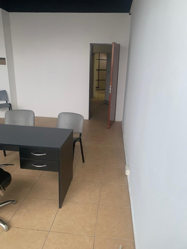 Alquiler Oficina En Pilar Centro -shopping Pilar Point.