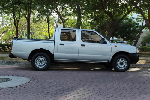 Nissan Frontier 2.4l 4x2