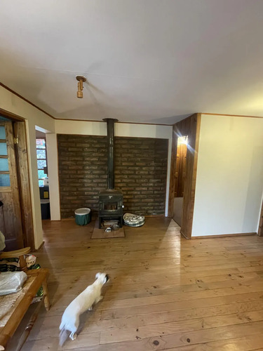 Espléndida Parcela Con Linda Casa Familiar En Venta