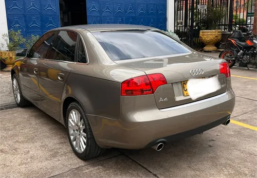 Audi A4 1.8t Luxury 5 p