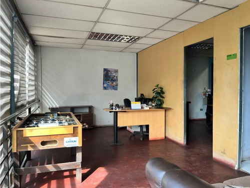 Arriendo Bodega De 771 M2 En Cond. Santiago Norte.