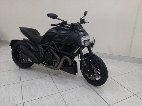 Ducati Diavel Dark