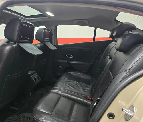 Renault Fluence 2.0 Privilege