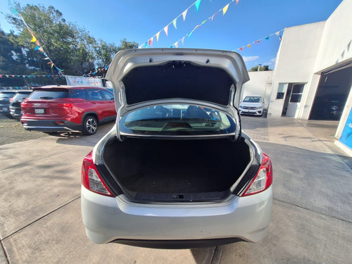 Nissan Versa 1.6 Advance At