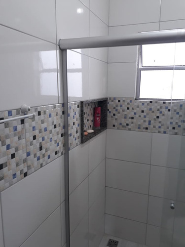 Três Quartos Com Três Banheiros, Garagem
