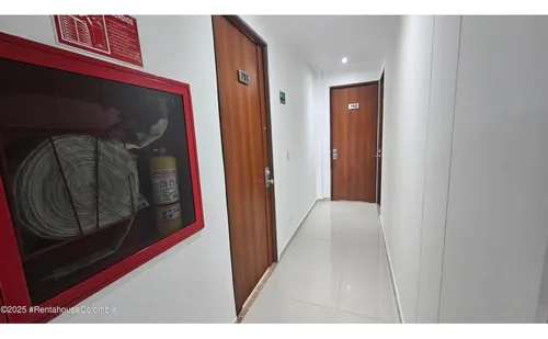 Comercial En Pasadena(bogota) Rah Co: 25-1669