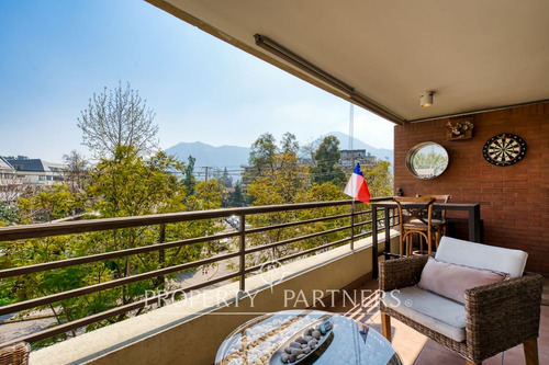 Departamento Con Gran Vista Frenta A Una Plaza