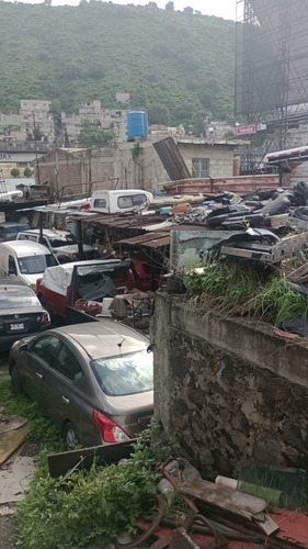 Terreno En Venta Con Una Pequeña Construccion 842m2, Col. Ampliación Emiliano Zapata, Iztapalapa.