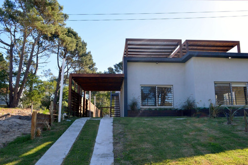 Modernas Casas 5 A 7 Pers - 80mts De La Playa- Estufa A Leña