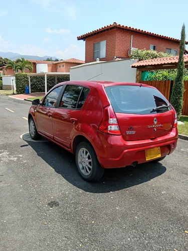 Renault Sandero 1.6 Dynamique 110 hp