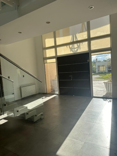 Casa En Venta En La Concepcion De Lujan