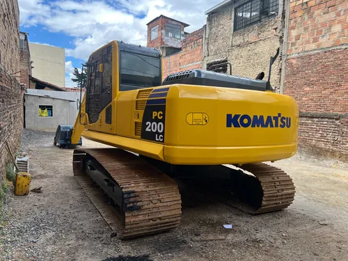 Excavadora Komatsu Pc 200 - 8 Con Linea Humeda