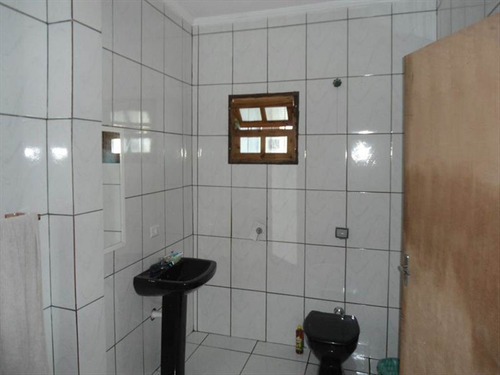 Imagem 3 de 10 de Casa, 1 Dorms Com 40 M² - Loty - Itanhaem - Ref.: Ita2264 - Ita2264