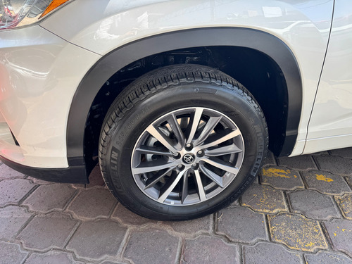 Toyota Highlander 3.5 Xle At
