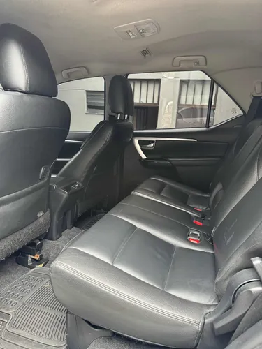 Toyota Fortuner 2.4 Srv 4x2 2019
