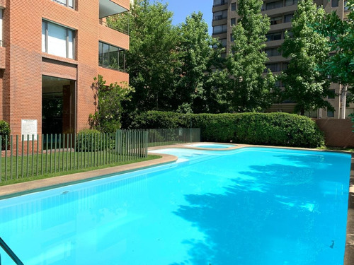 Vista Al Oriente, Escuela Militar, Barrio El Golf, Amplio