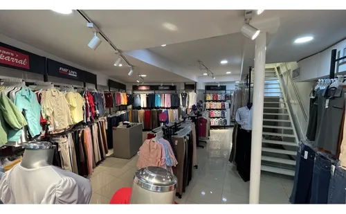 Venta Local De 160mts2 En Cosmocentro, Sur De Cali 10136.e