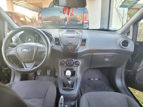 Imagen 5 de 8 de Ford Fiesta S