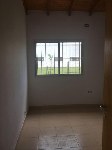 Casa En Venta - 4 Dormitorios 2 Baños - 310mts2 - General Belgrano