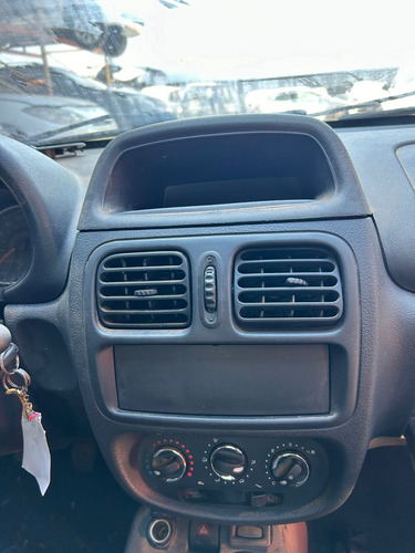 Renault Clio 1.0 80cvs Flex 2014/2015-para Peças/rs Cai