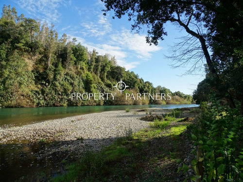 Gran Casa A Orillas De Río Toltén