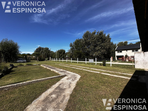 Casa De Dos Ambientes En Venta, Las Heras. Sobre Lote Propio De 750 M2 En Villars.