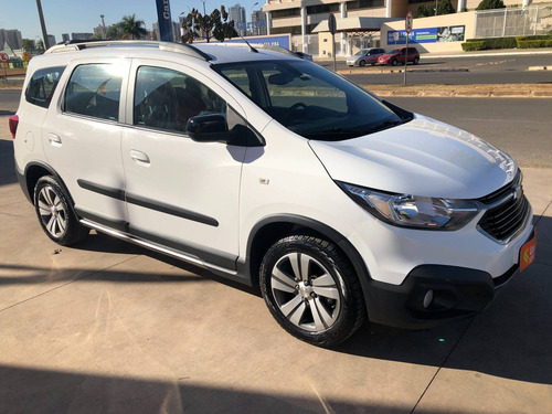 Imagem 3 de 9 de Chevrolet Spin 1.8 Activ7 8v Flex 4p Automático