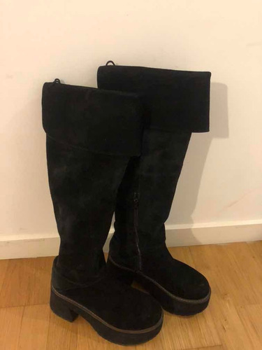 Botas Bucaneras De Gamuza Negras Con Plataforma