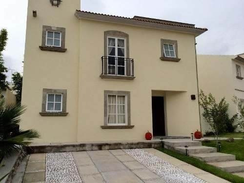 Imagen 1 de 12 de Hermosa Residencia Estilo Europeo En Fraccionamiento Privado