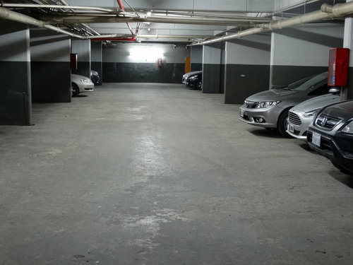Imagen 2 de 9 de Cochera Fija De Amplio Acceso Por Rampa Corta, Oportunidad!!