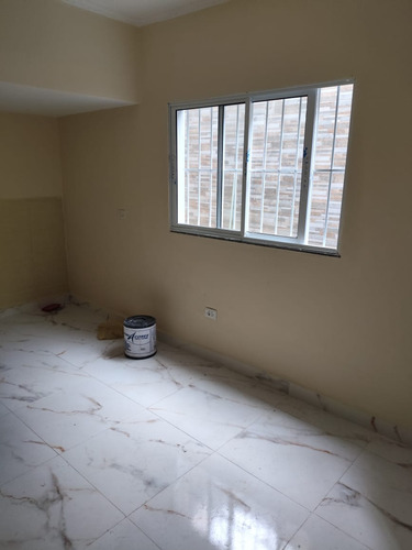 Casa 2 Quartos Com Garagem Para Alugar