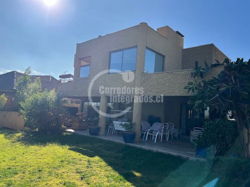 Casa En San Carlos De Apoquindo, 5d 7b, Conexión Subterránea