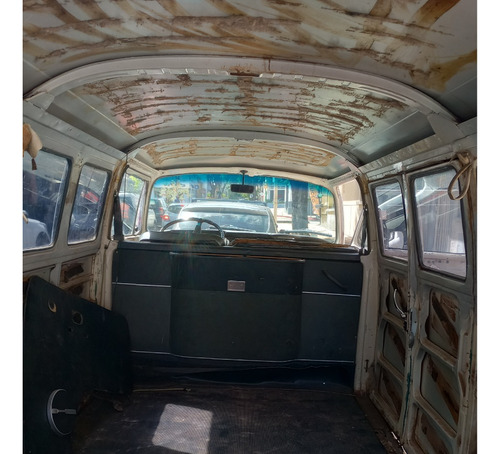 Volkswagen Kombi 84