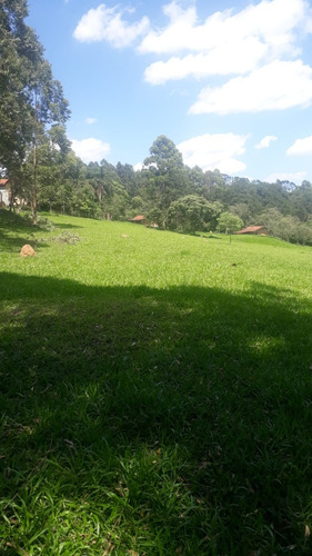 Sítio 3 Hectares Com Nascente, 2 Casas E 3 Chalés