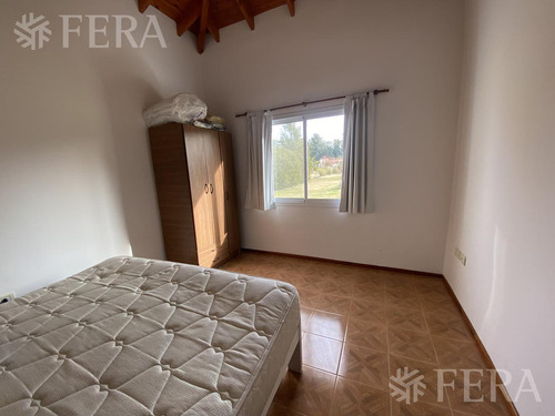 Venta De Casa 5 Ambientes En Campos De Roca I La Plata (18717)