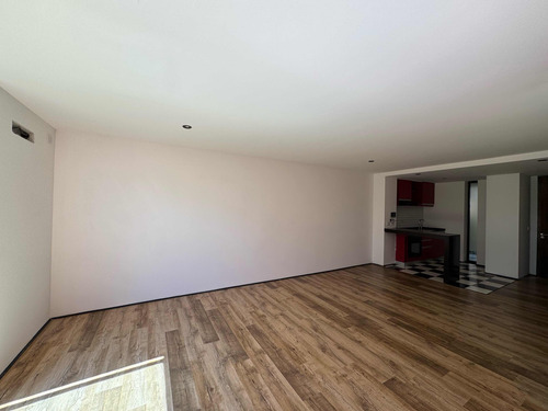 Impecable Y Moderno Duplex De 3 Ambientes Con Cochera En Venta - Inmejorable Ubicación Muy Cerca De Autopista.