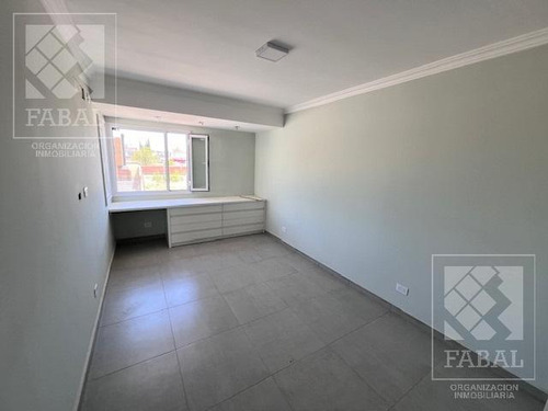 Casa Venta Rincón Lindo, Cipolletti, 3 Dormitorios, 2 Baños, Cochera Y Jardín (apto Crédito)