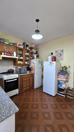 Triplex En Venta 3 Ambientes Con Cochera,isidro Casanova.
