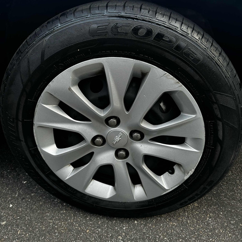 Chevrolet Onix plus 1.0 Lt 4p