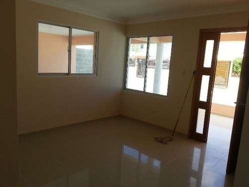 Imagen 3 de 7 de For Sale Casa De 3 Habitaciones En San Isidro Cerca De Amalia Lista Para Entrega