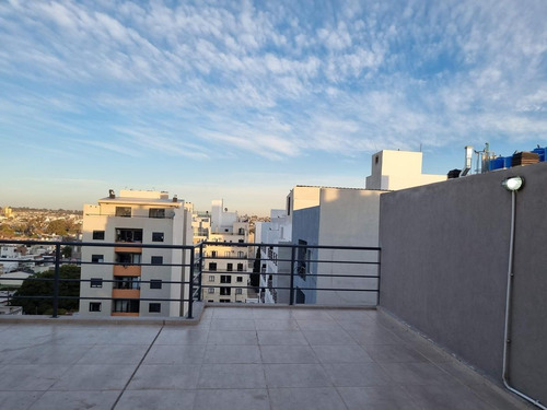 Imagen 18 de 19 de Departamento 2 Dormitorios 2 Baños De Categoría En Barrio General Paz