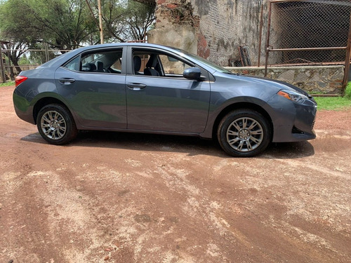 Imagen 2 de 8 de Toyota Corolla 2017