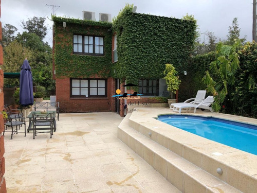 Alquiler Temporada 2022/23 Hermosa Casa Con Pileta Climatizada En Jardines De Córdoba!!