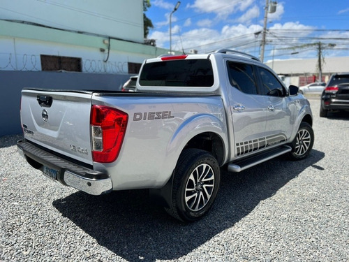 Imagen 3 de 13 de Nissan Frontier 2017 Le Plus 4x4 Nueva