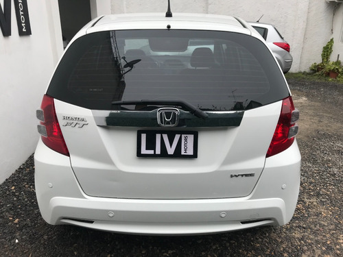 Imagen 8 de 18 de Honda Fit Ex Manual Año 2014 - Liv Motors